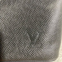 Louis Vuitton Taiga Messenger Bag Anton Ardoise Leather Quiet Luxury Crossbody Purse Unisex